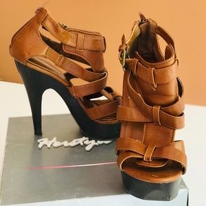 Herstyle Justice Congac Size 7 heels
